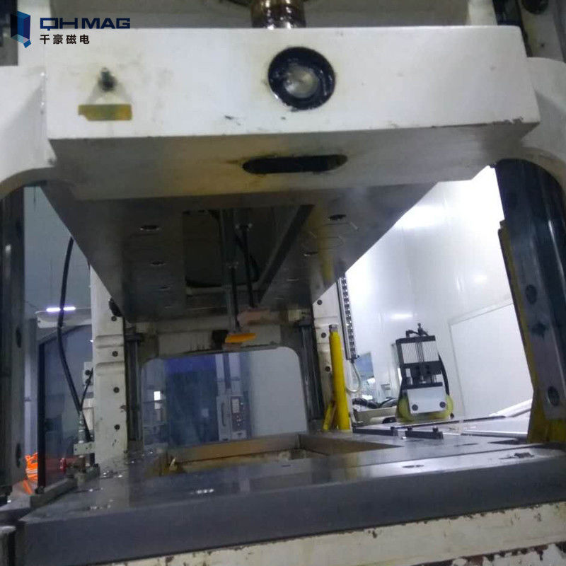 50x50mm Pole NdFeb Permanent Magnetic Chuck CNC Machining